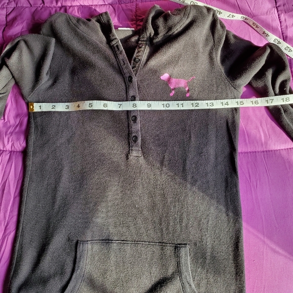 🛍8 for 25 🛍 Vintage VS Pink Thermal hoodie - Picture 5 of 6
